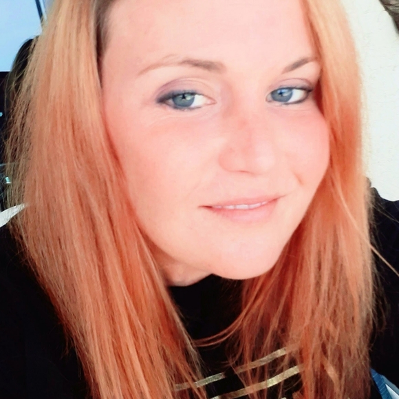 Meet your Posher, Jessica - Picture 5 of 6